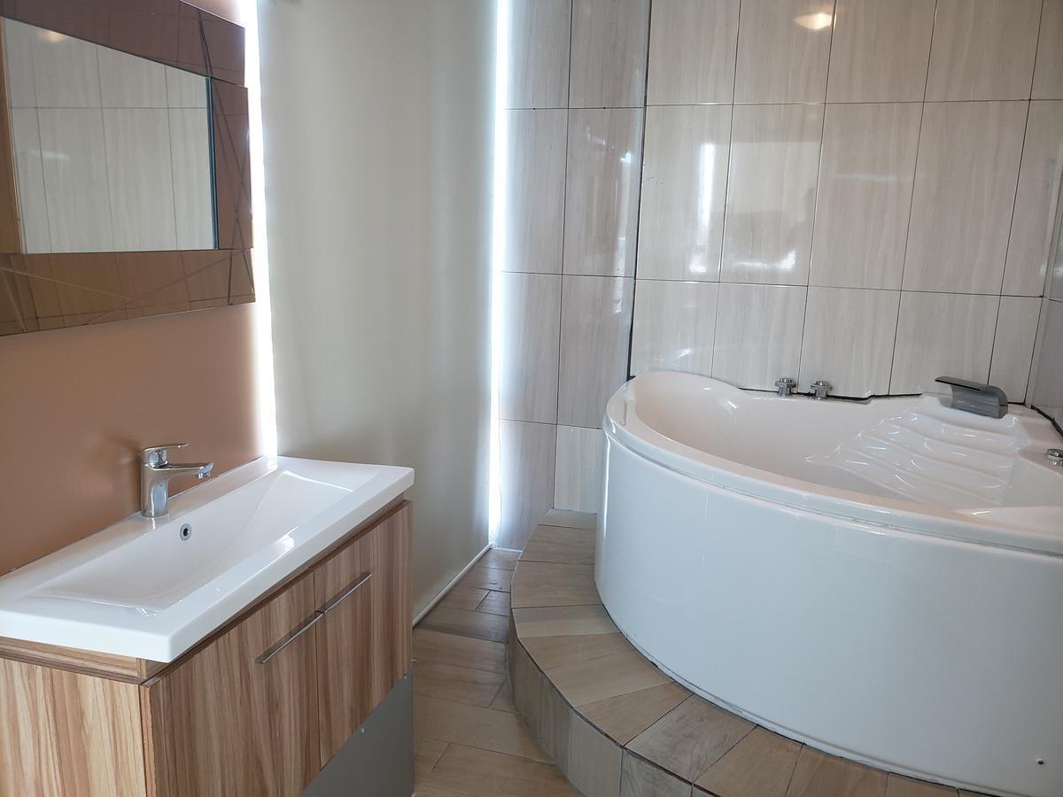 Golden Tree Hotel Belize City Extérieur photo